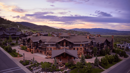 Lead 2025 - Resort photo (Front of hotel, aerial view)